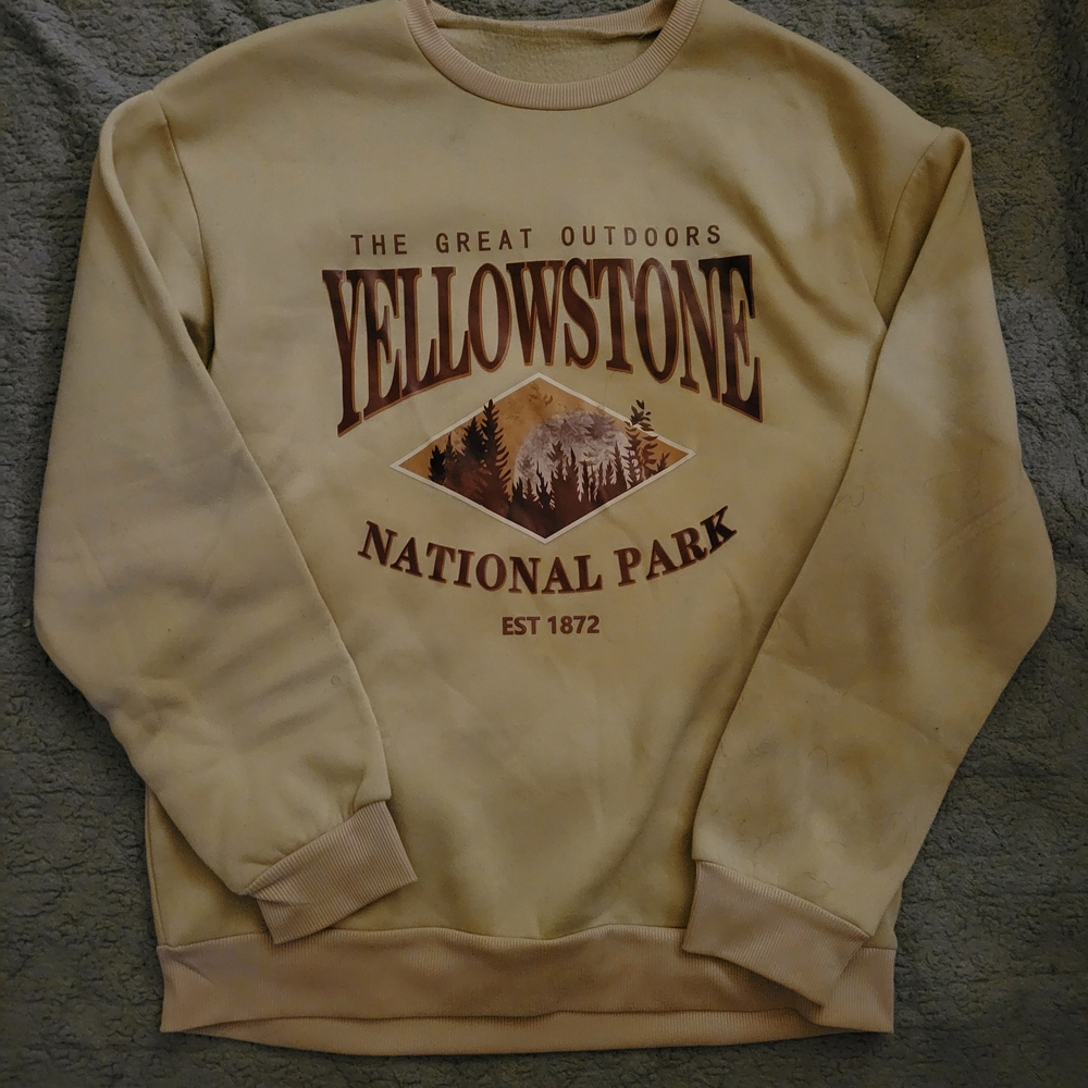 SHEIN Cream Yellowstone Graphic Crewneck Sweater